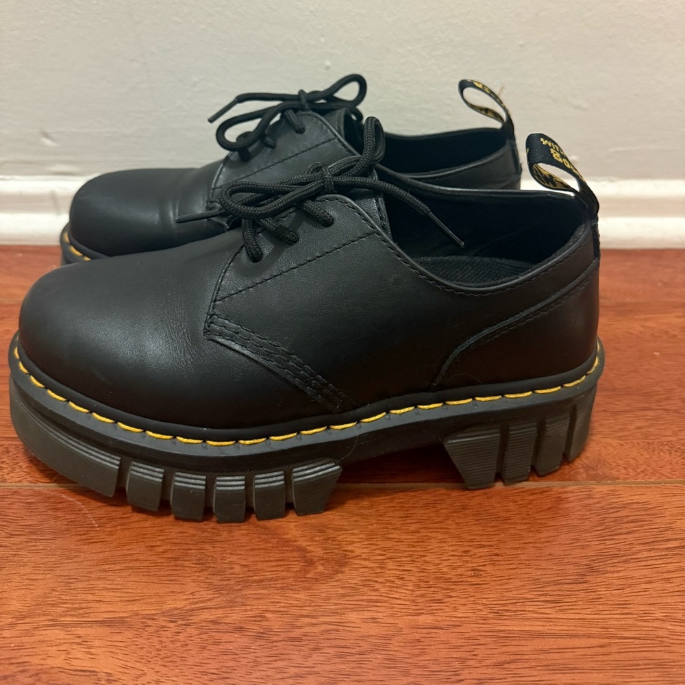 Dr. Marten’s Leather Platform Casual Shoes (9) - Picture 5 of 13